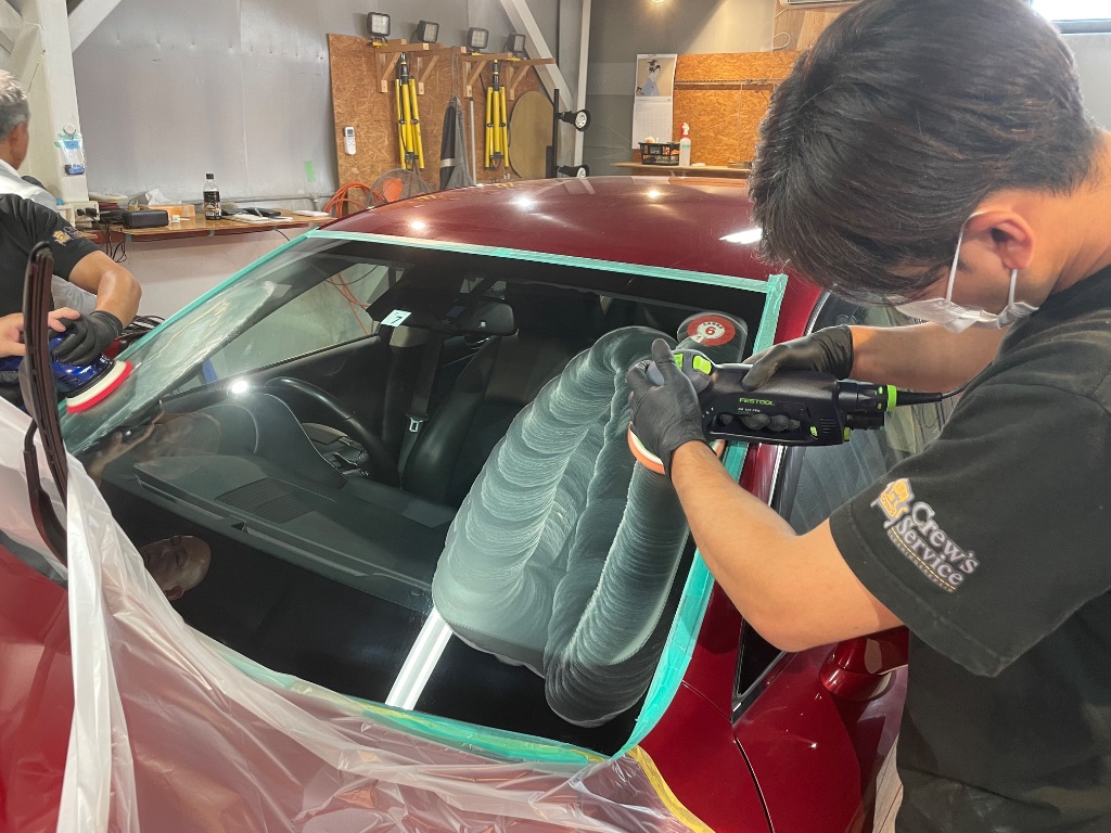 ワインレッド車両磨き