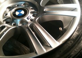 BMW 純正ホイール　リペアの画像